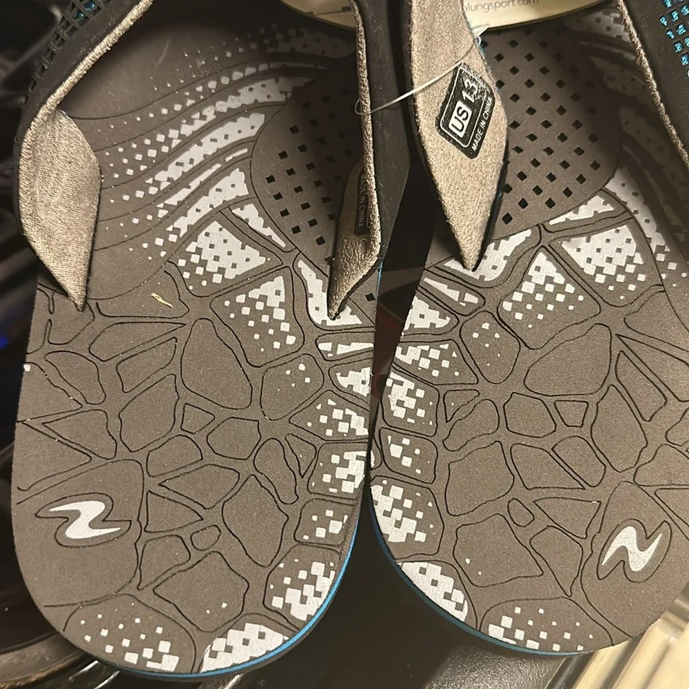 Aqua Lung Sandals Size 13 Sport Cay Flip Flops Beach Divers Suede Uppers…